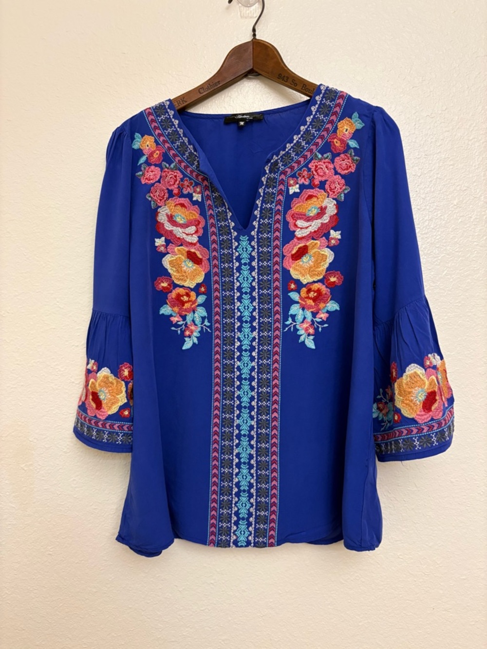 Andree by Unit Womens Medium Boho Embroidered Floral Peasant Blouse Blue